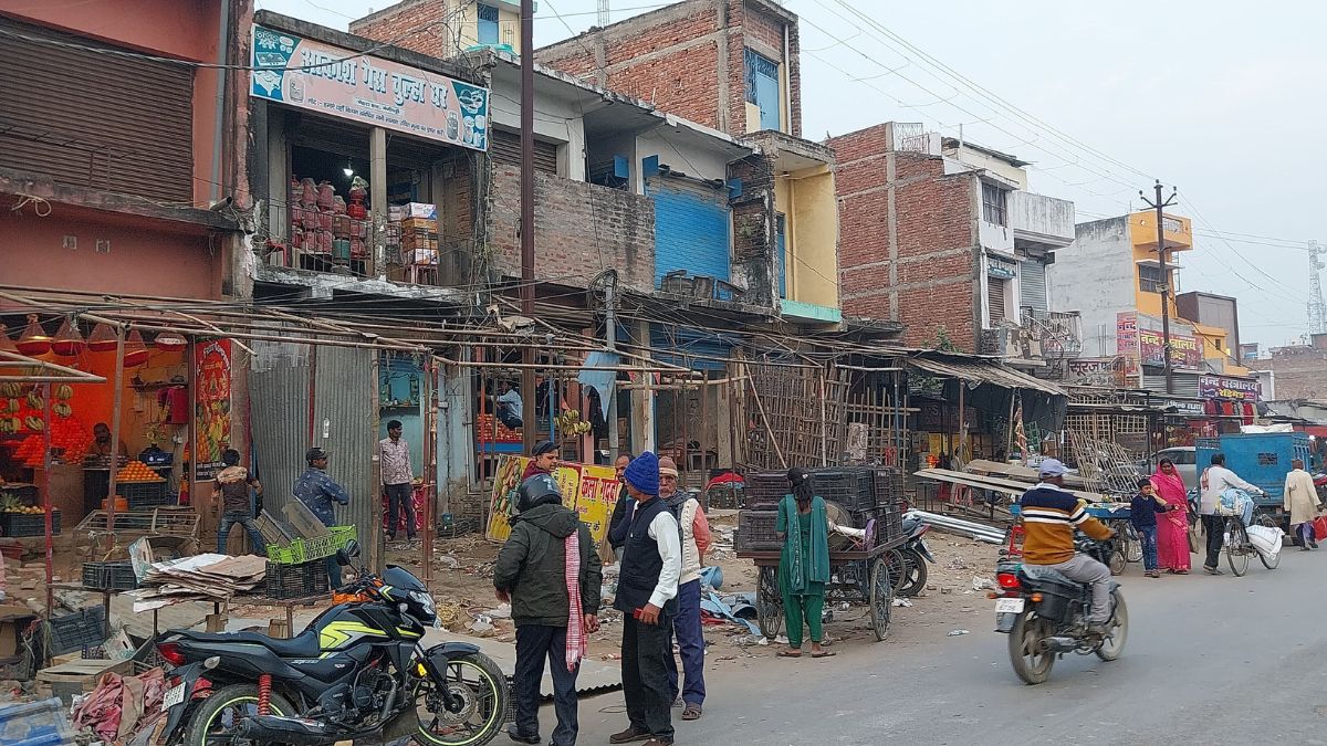 beni patti anti encroachment drive bulldozers to clear sh 52