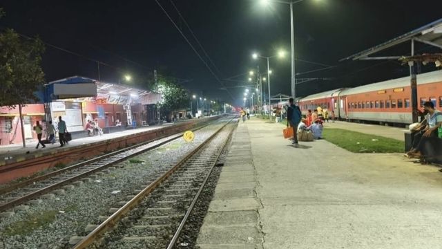 इस्लामपुर स्टेशन की उपेक्षा से टूटी विकास की आस, यात्री सुविधाओं के नाम पर सिर्फ निराशा

