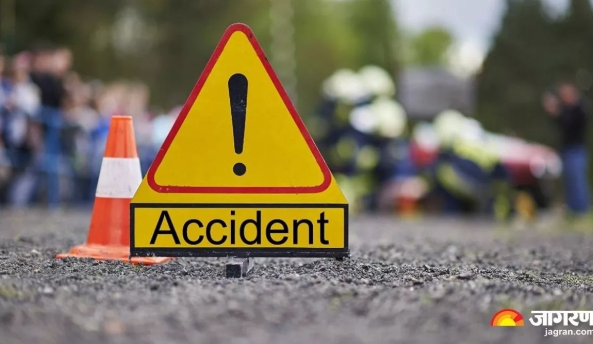 major accident in nashik car falls into 600 feet deep ditch 6 people dead