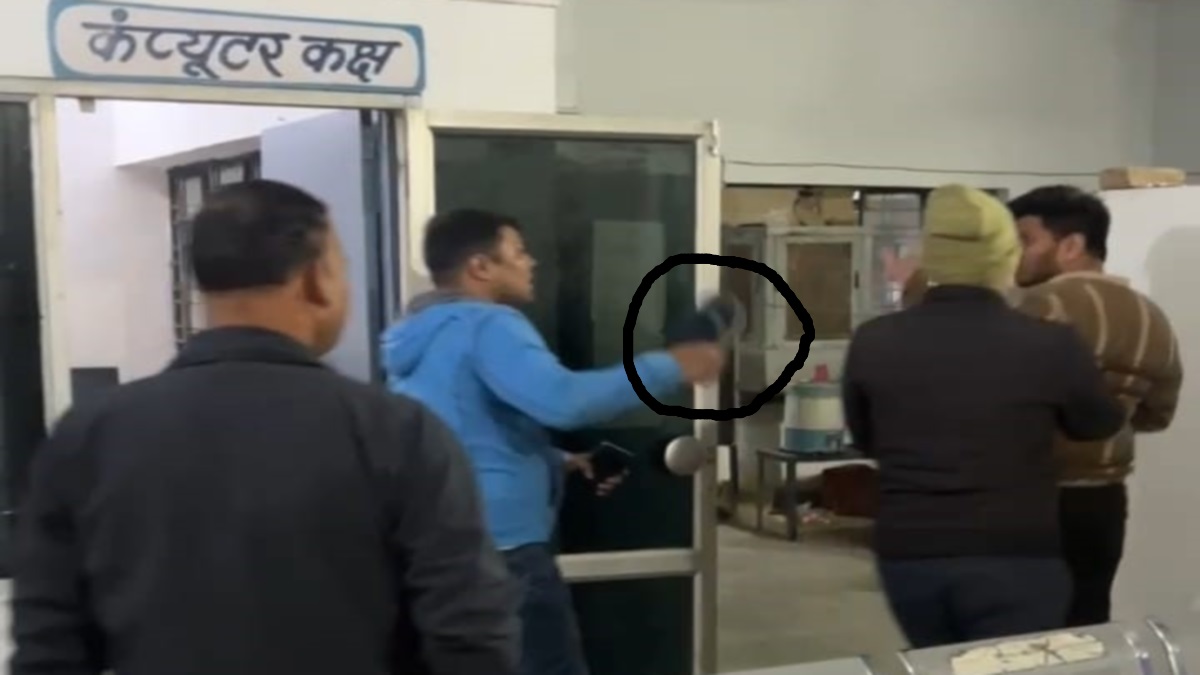 shivpuri student assaulted by ti at police station fir filed