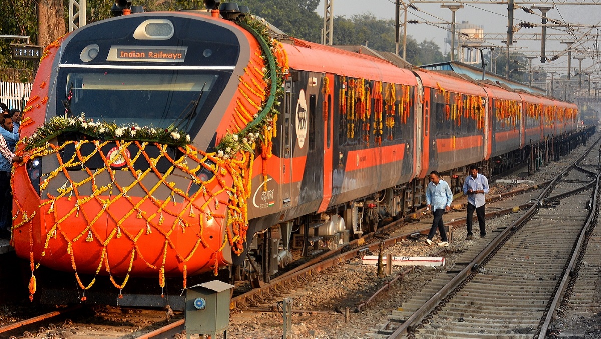 saharanpurlucknow vande bharat express starts dec 10