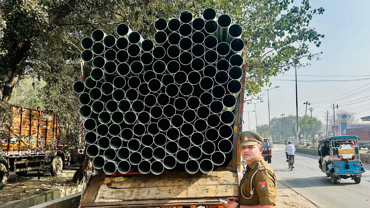 ghaziabad traffic police crackdown over 100 jugaad vehicles fined