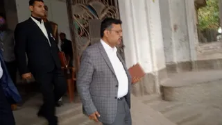बेतिया राज की भूमि से 3 महीनें के अंदर हटाएं अतिक्रमण, सचिव ने दिए सख्त ...