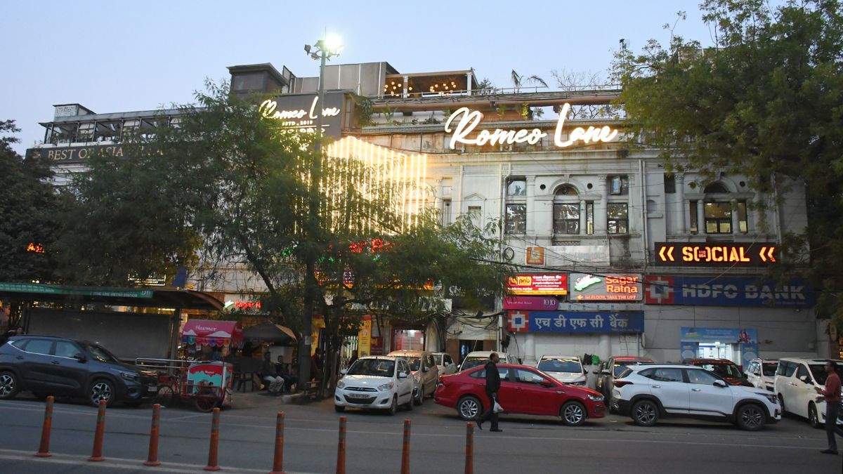 delhi bars 3000 bars operating without fire noc