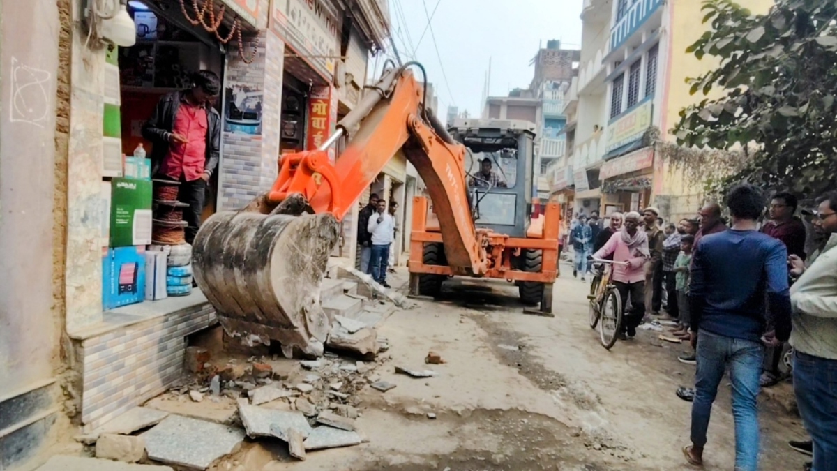 saran chhapra antiencroachment drive illegal structures demolished