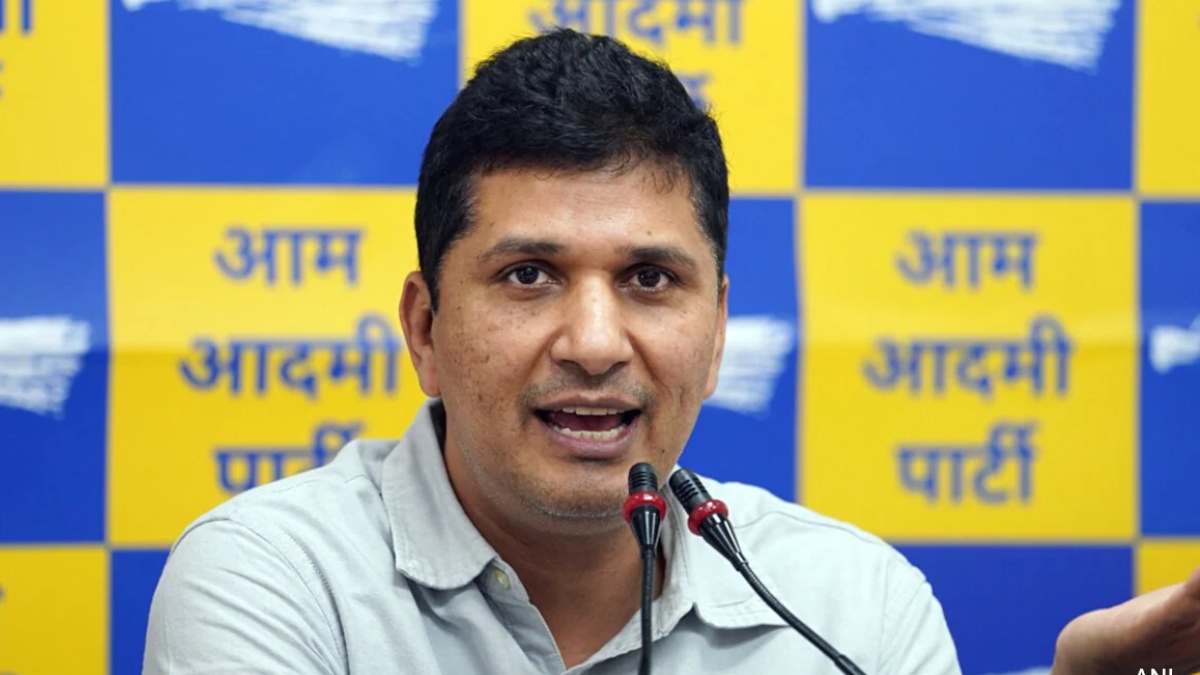 aap false cases against leaders