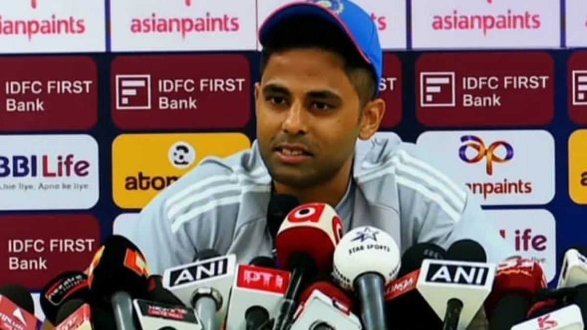 suryakumar yadav arrives in barabati ahead of t20 match south africa vs india