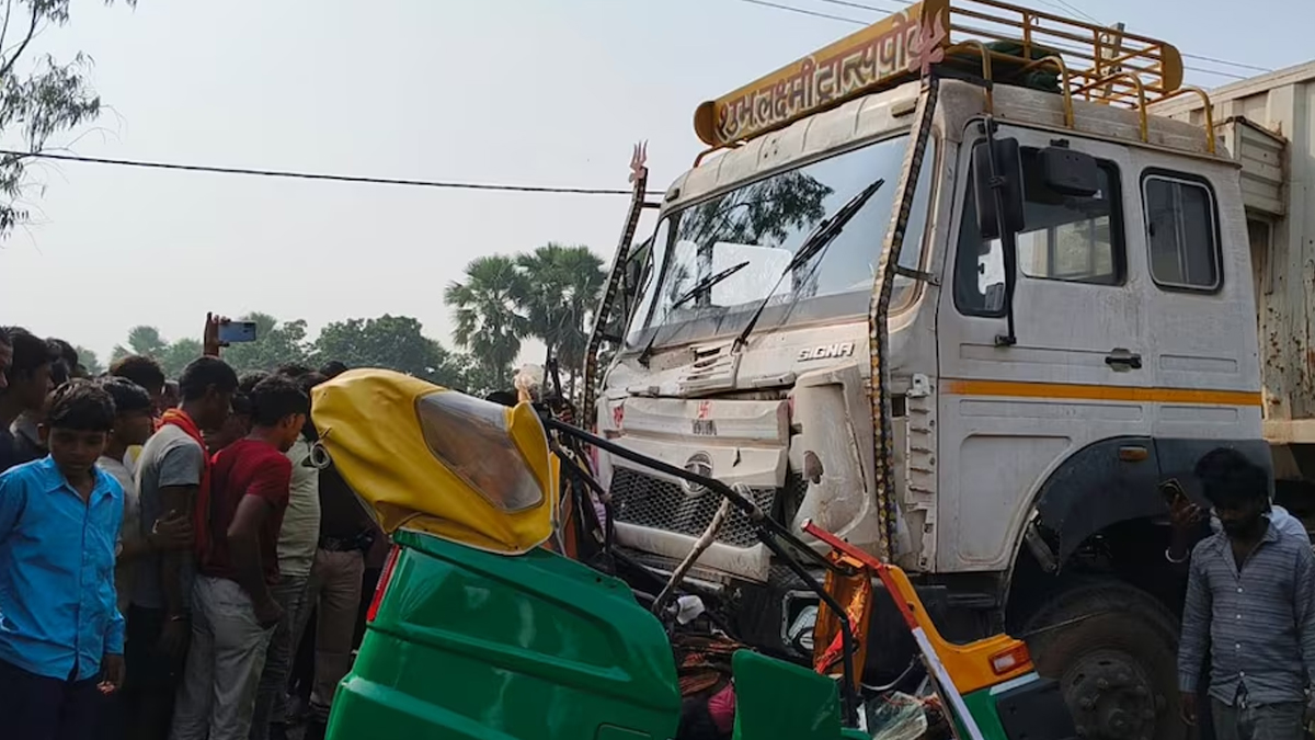 gurugram road accident autotruck collision kills two