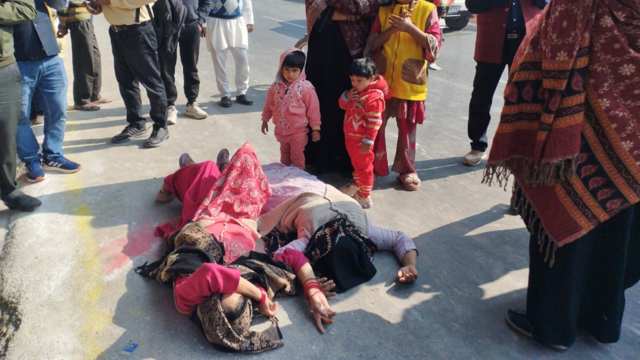 moradabad protest over lack of arrests in molestation case