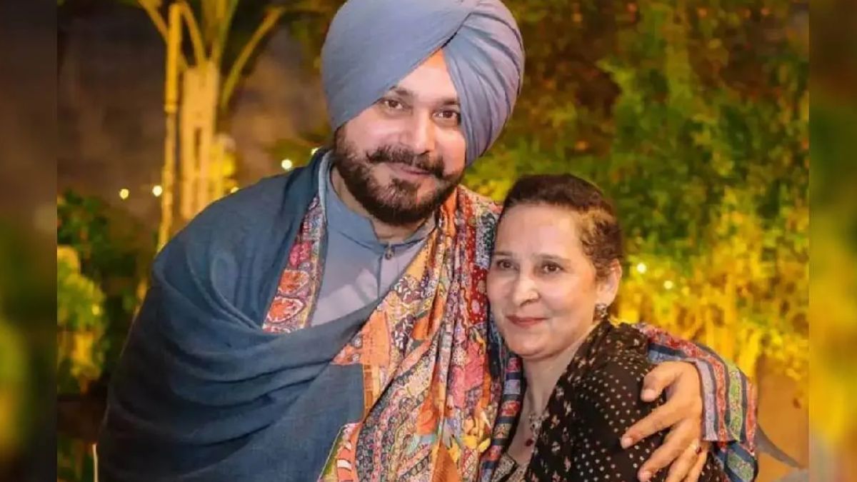 navjot singh sidhu suspended from congress in punjab