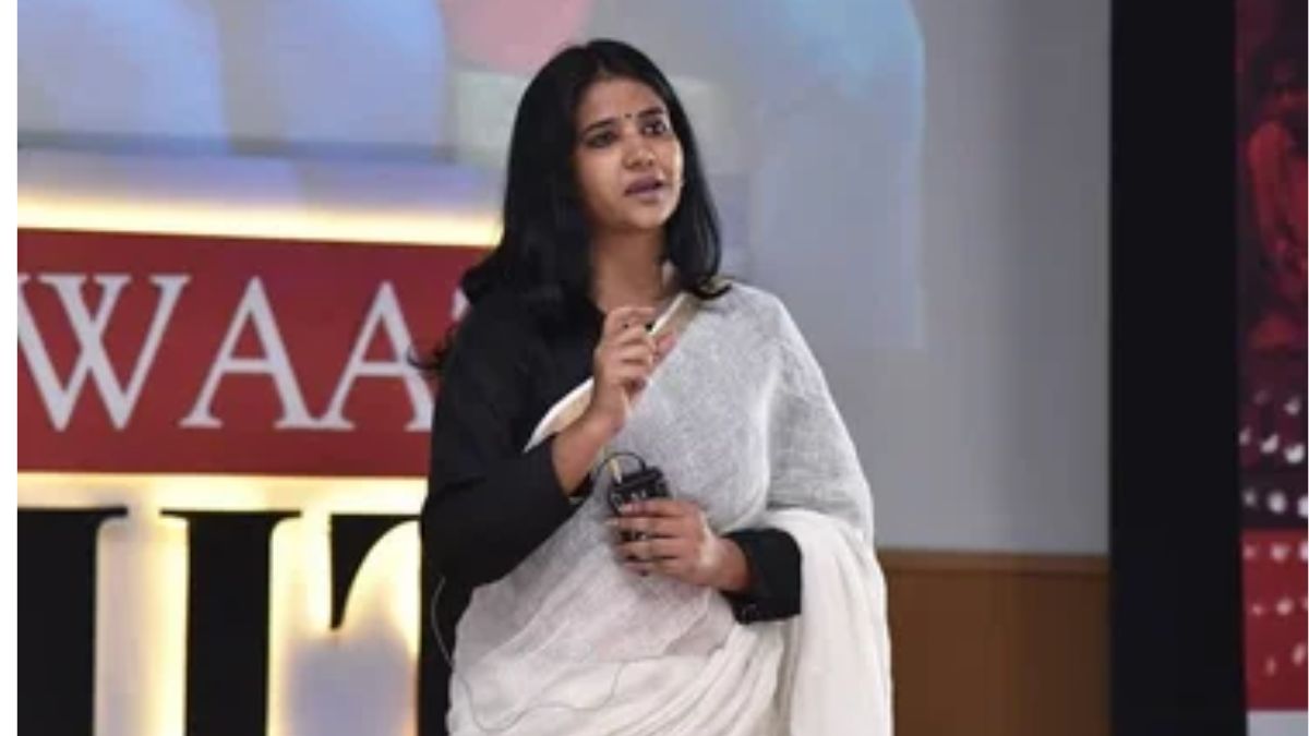 ritu jaiswal attacks bihar govt over land website alleges corruption