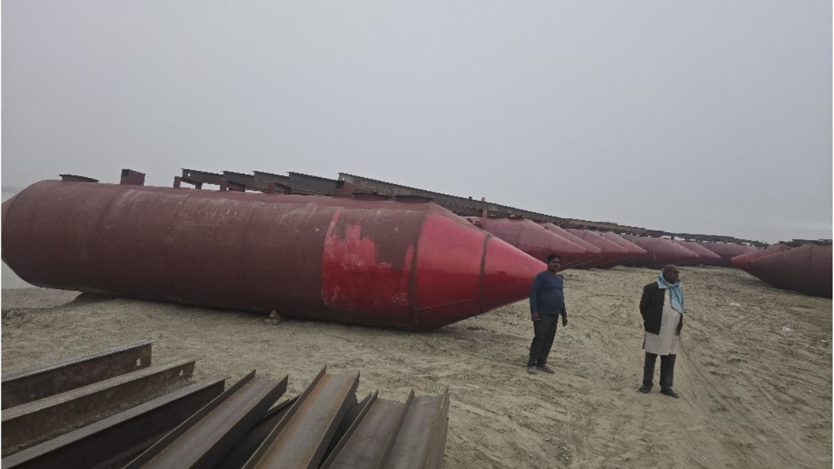 kosi river pipa bridge ready by february end