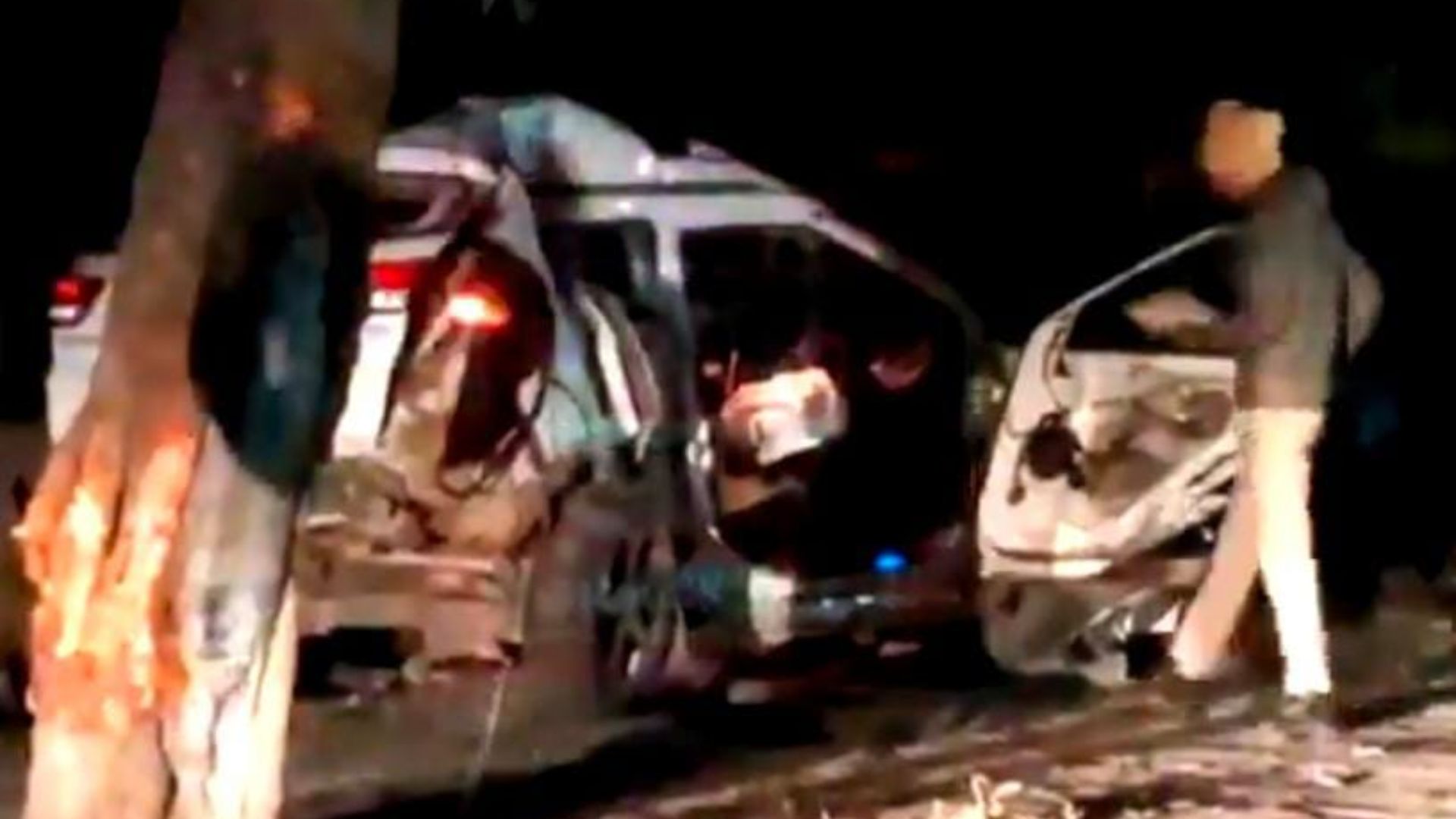 delhi car accident kills one injures another