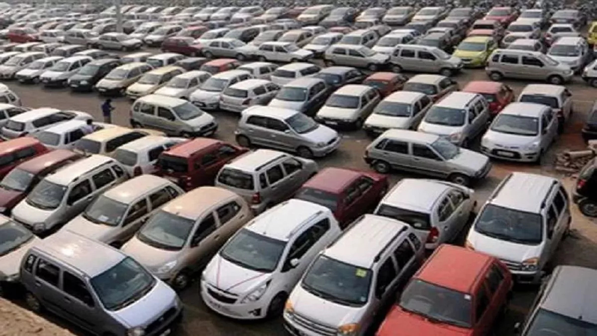 ghaziabad unclaimed vehicles in parking lots