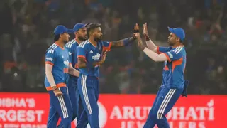 हार्दिक पांड्या ने कटक में दिखाया दमदार खेल