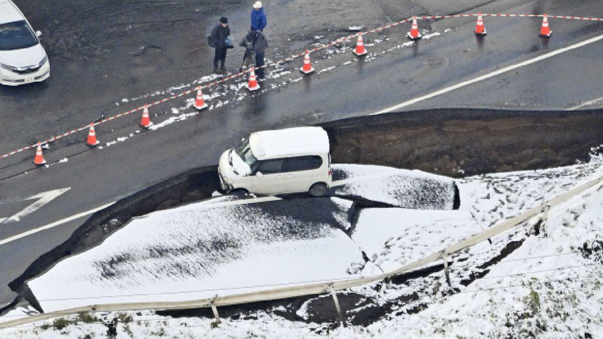 japan earthquake many injured tsunami alert pm formed emergency task force check updates