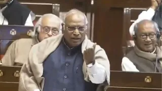 राज्यसभा में चर्चा के दौरान विपक्ष के नेता मल्लिकार्जुन खरगे।