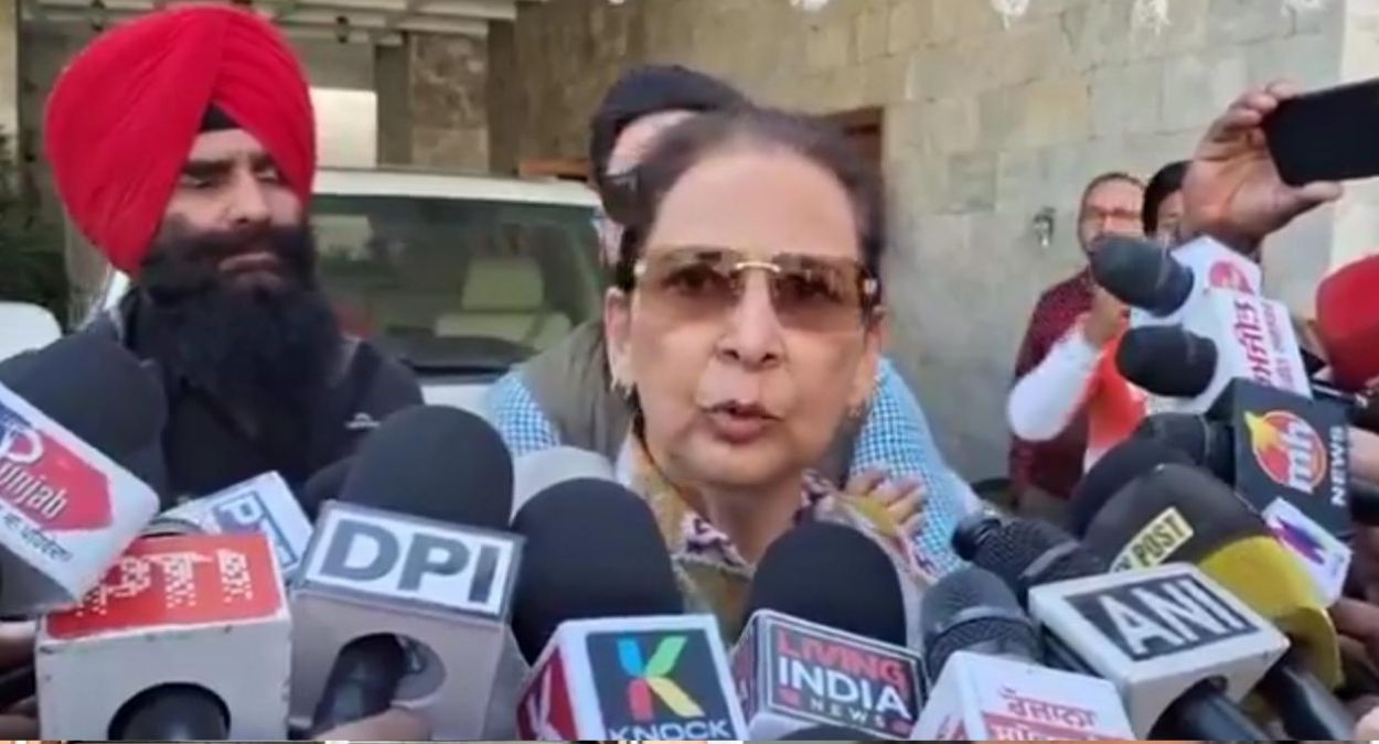 navjot kaur sidhu hits back at congress for suspension says she will not support thieves sukhjinder randhawa stabbed sidhu in the back