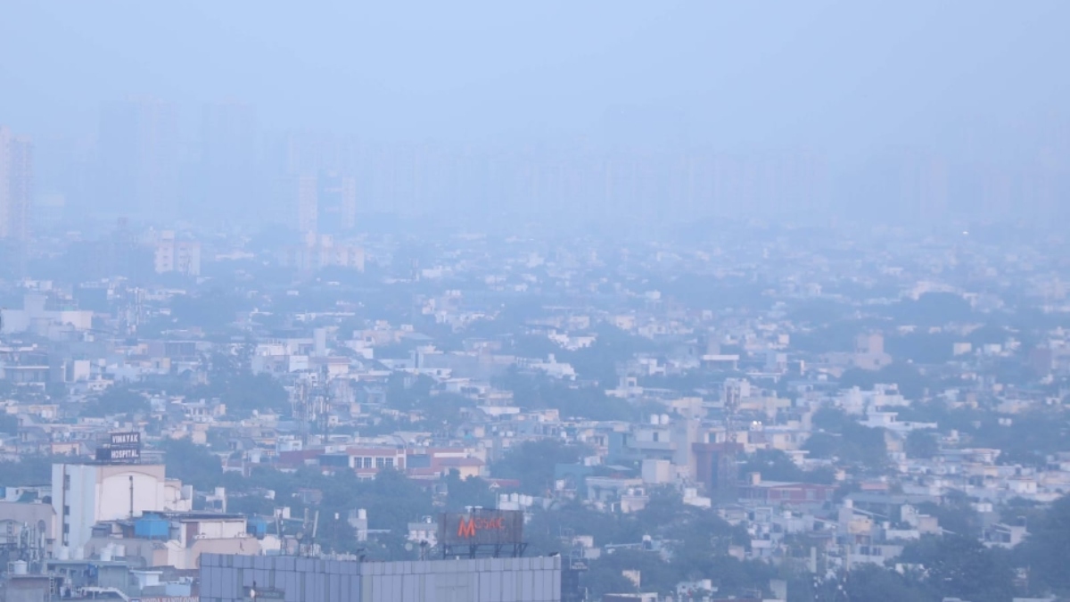 noida air quality air in poor category