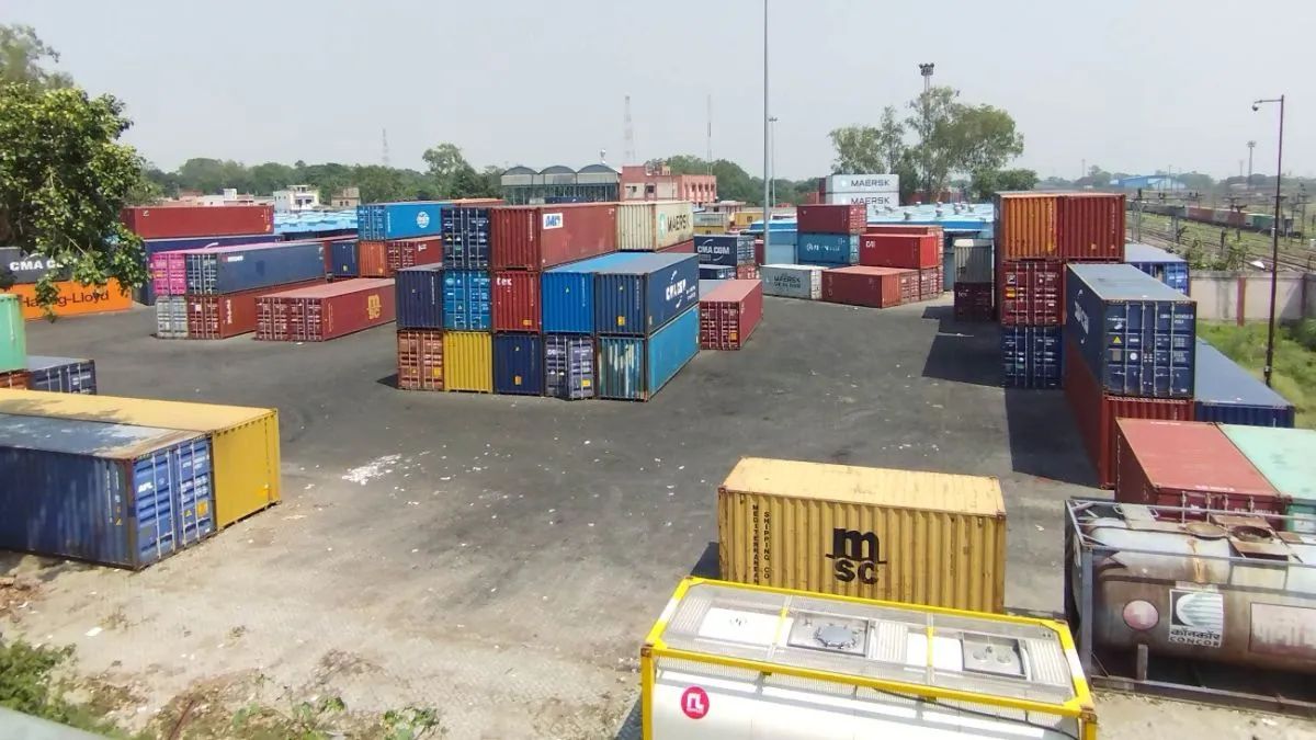 government mitigating impact of us tariffs on indian exports says mos commerce