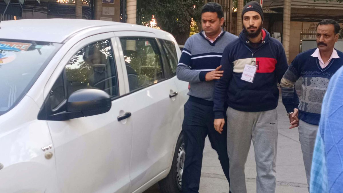 delhi blast nia arrests doctor in baramulla