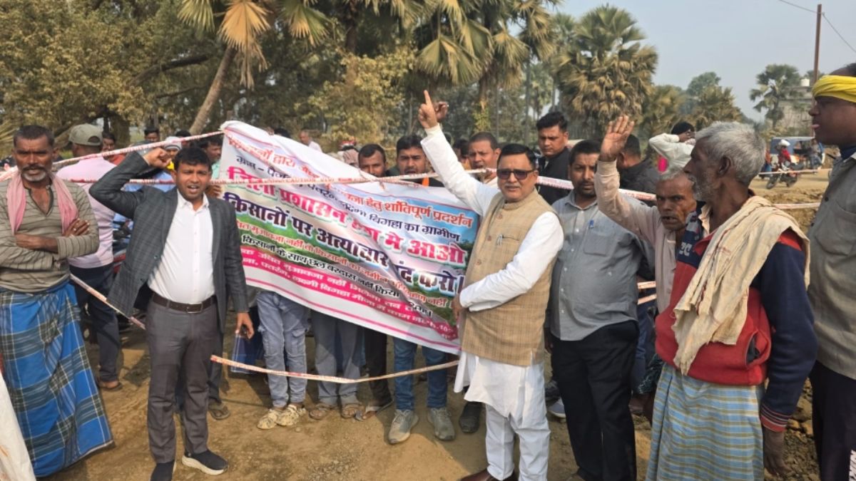land compensation protest halts highway work in nawada