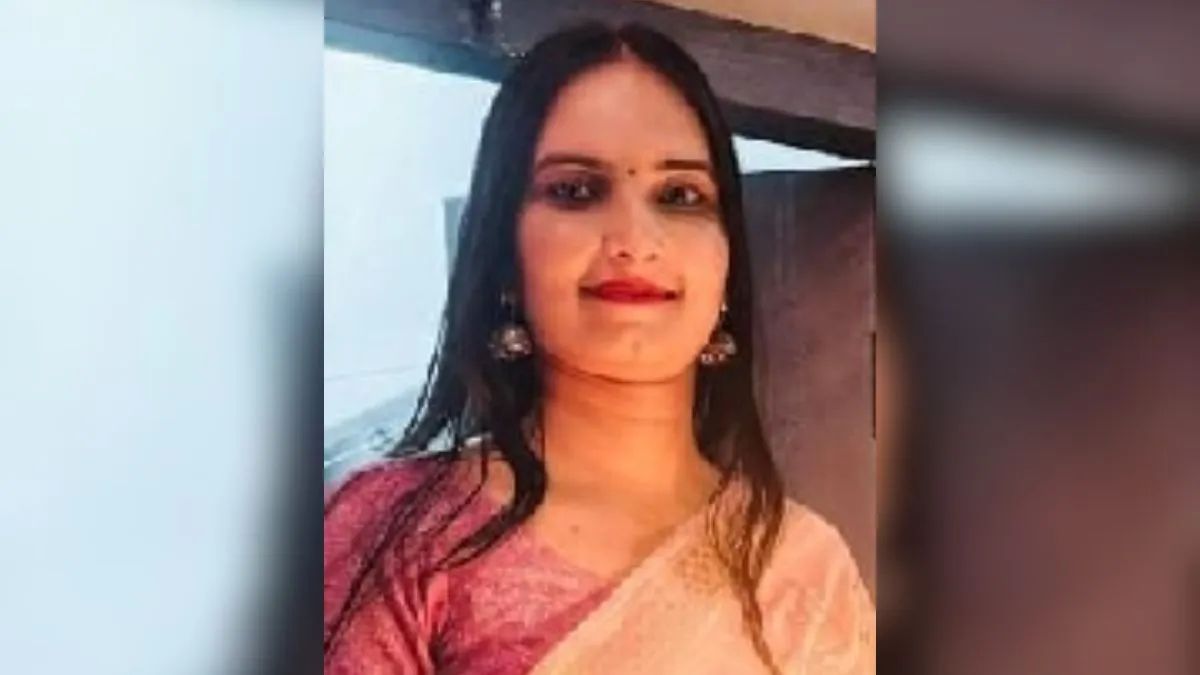 jalaun woman si meenakshi sharma blackmailed multiple cops in bareilly pilibhit and jalaun