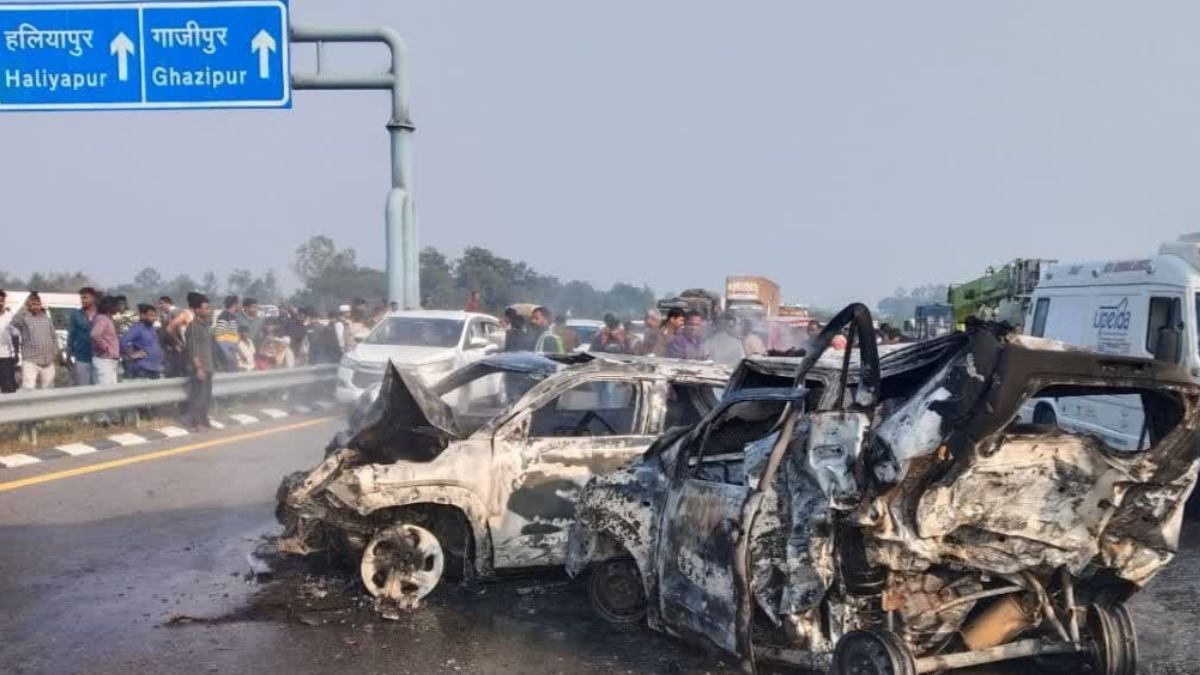 up news cm yogi adityanath sadden on accident in barabanki directs officers for proper treatment for injured