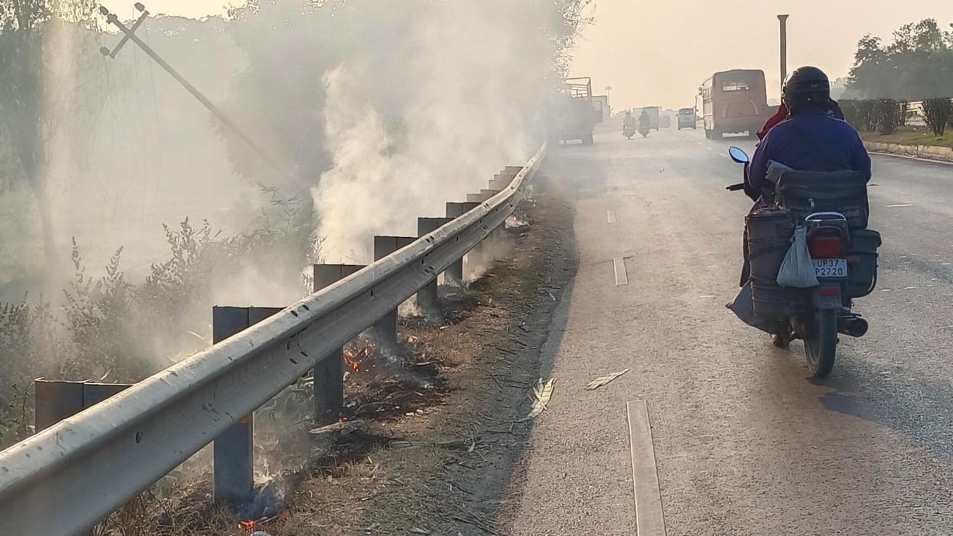 hapur fire at roadside dump causes pollution