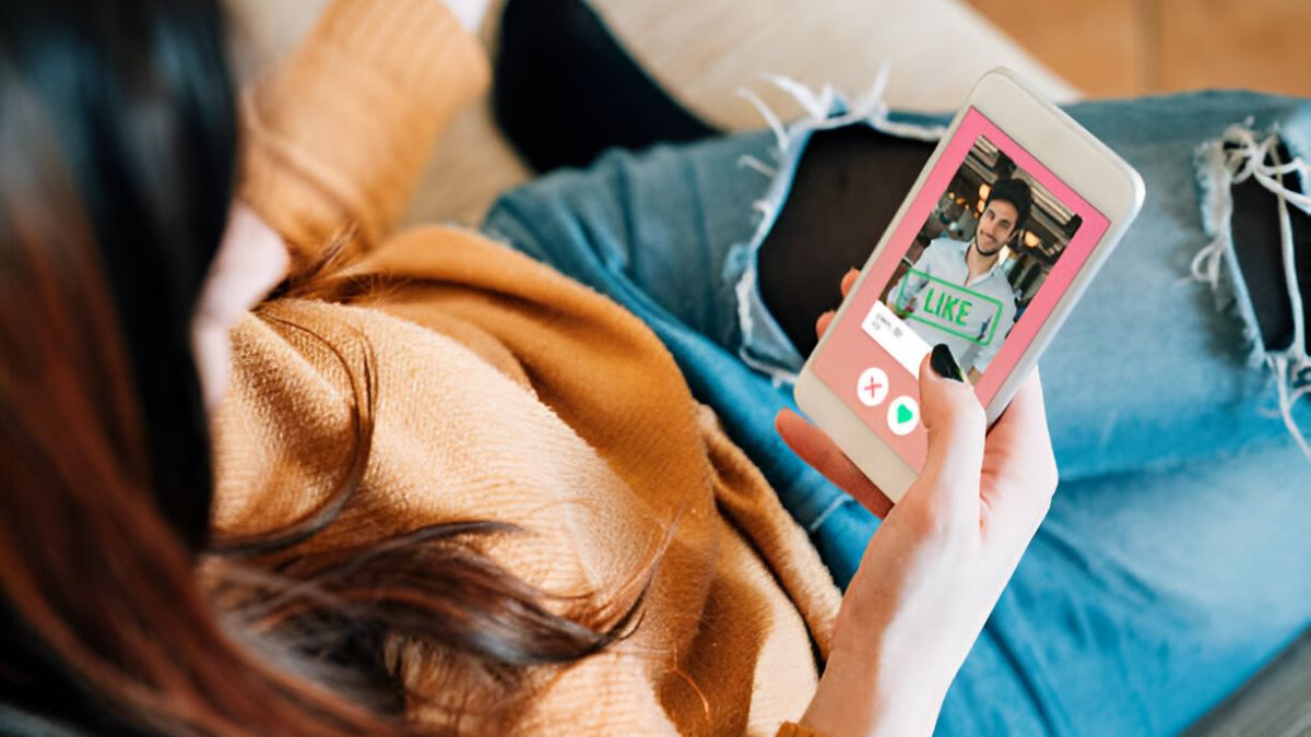 the paradox of choice how dating app options keep you single and lonely