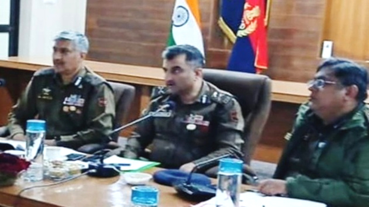 ig traffic surprise visit jammu traffic chaos