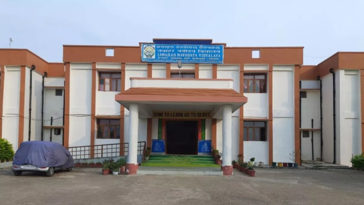 there are 53 applicants for one seat at navodaya school
