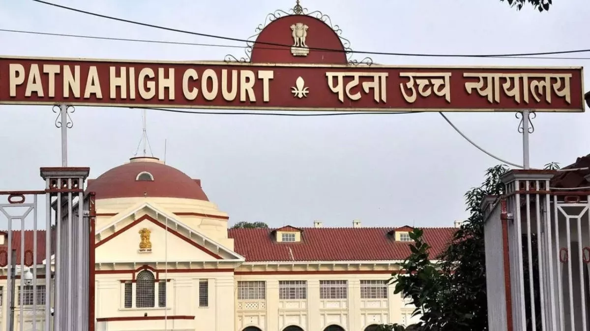 patna high court dclr fined for rti denial