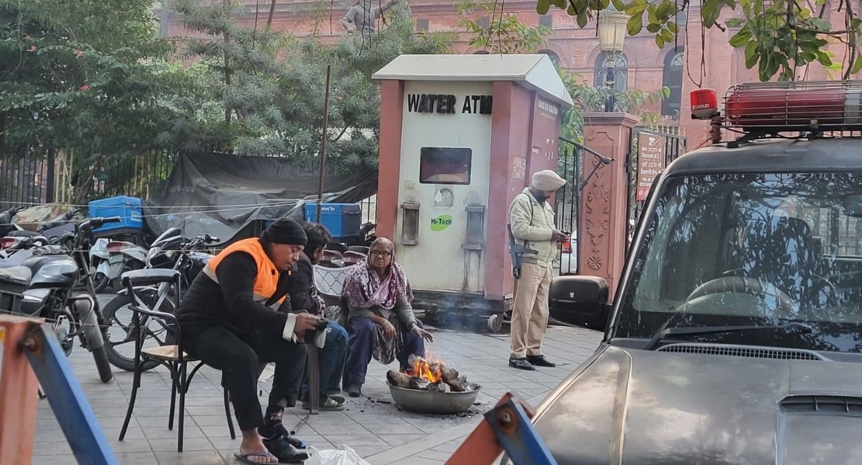 punjab meteorological department issues yellow alert cold wave warning issued temperature drops by 04 degrees