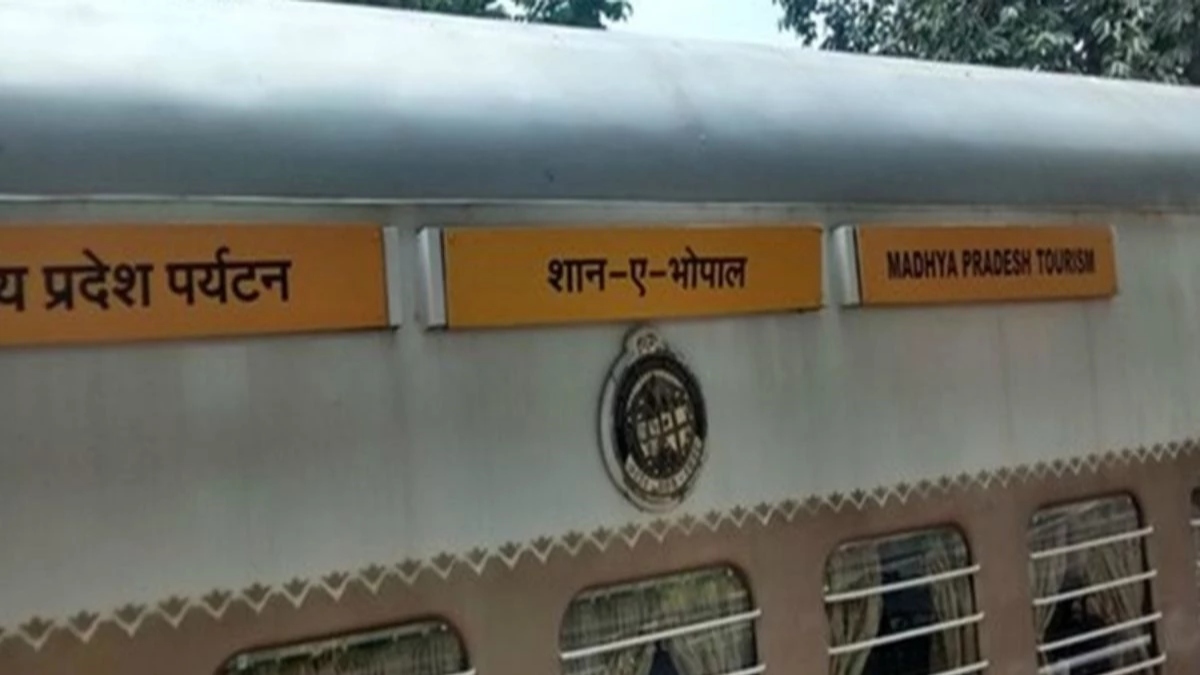 the first reservation chart for the shan e bhopal express will be prepared 12 hours in advance