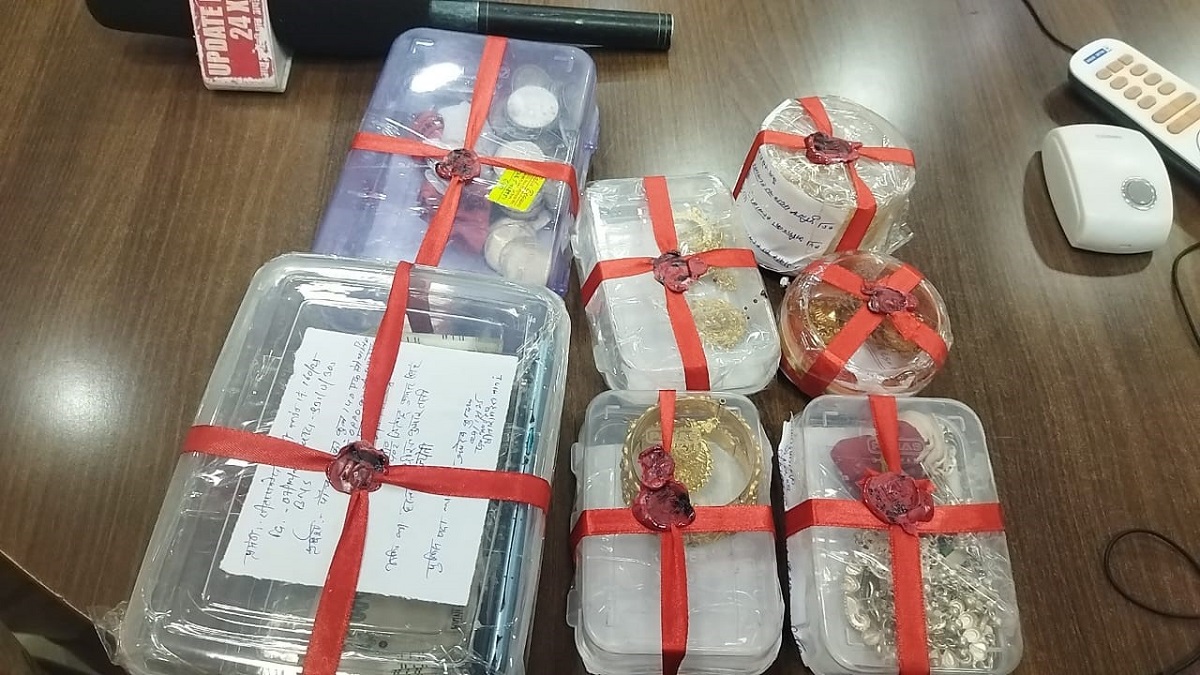 jamshedpur four arrested in baradwari theft case