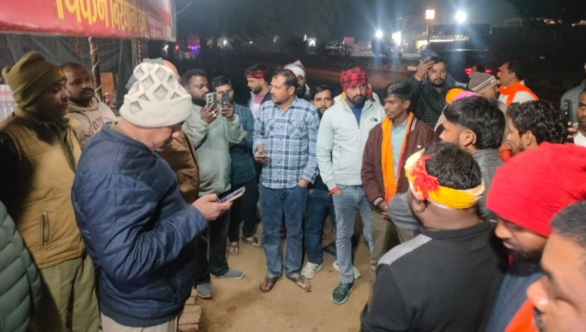 basti clash over islamic flag at biryani shop