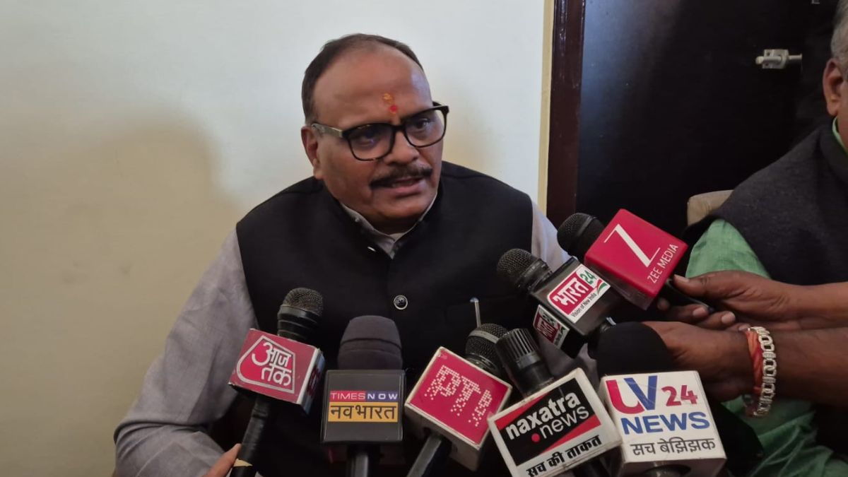 samajwadi party and other opposition parties want to win elections with the votes of illegal immigrants said deputy cm brajesh pathak