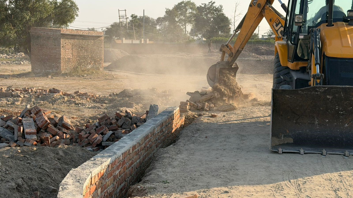 gurugram dtpe action on illegal colonies