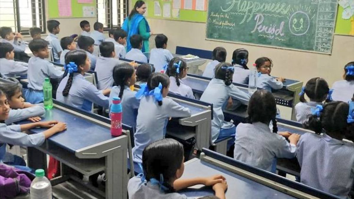 delhi schools issue cold wave guidelines