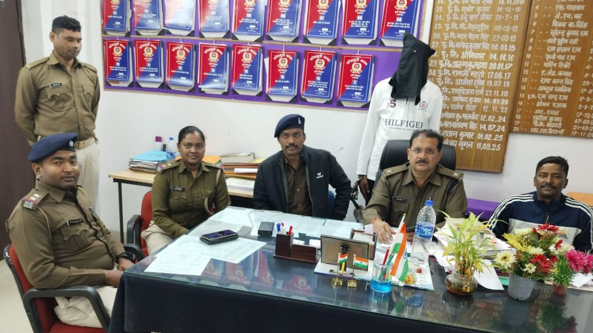 jamshedpur man arrested with brown sugar