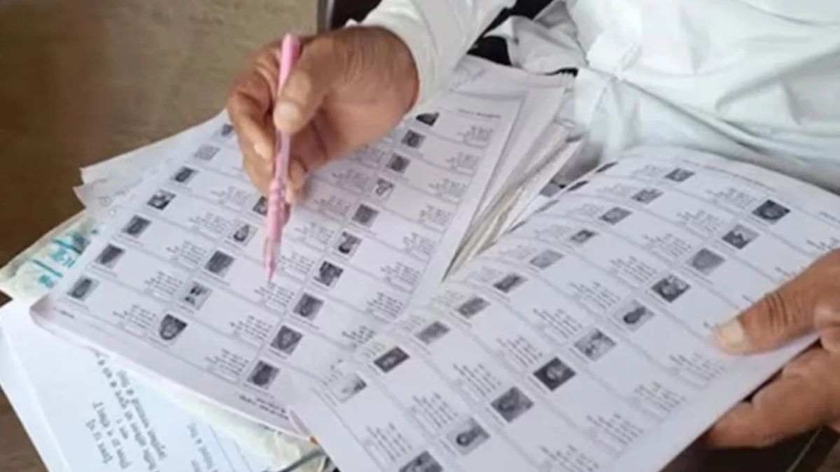 1 lakh 62000 voters in the district have shifted to other locations and 95638 are missing