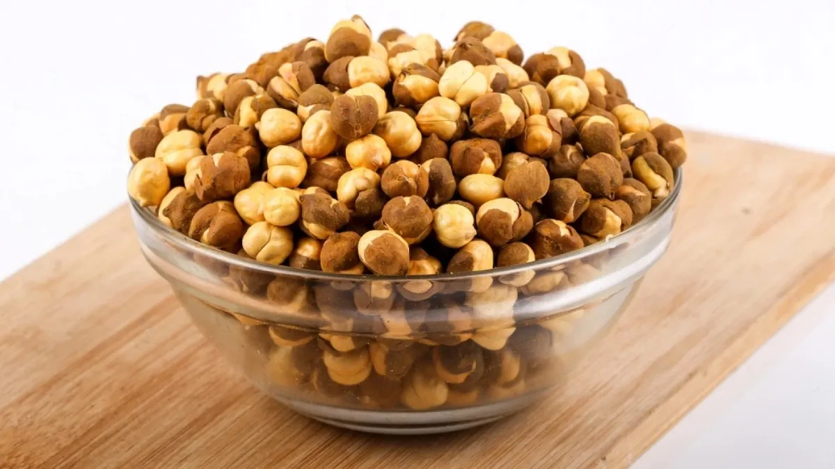 भुने चने में मिलावट की जांच करेगी FSSAI, जहरीले रसायन मिलने के बाद पूरे देश में अभियान तेज