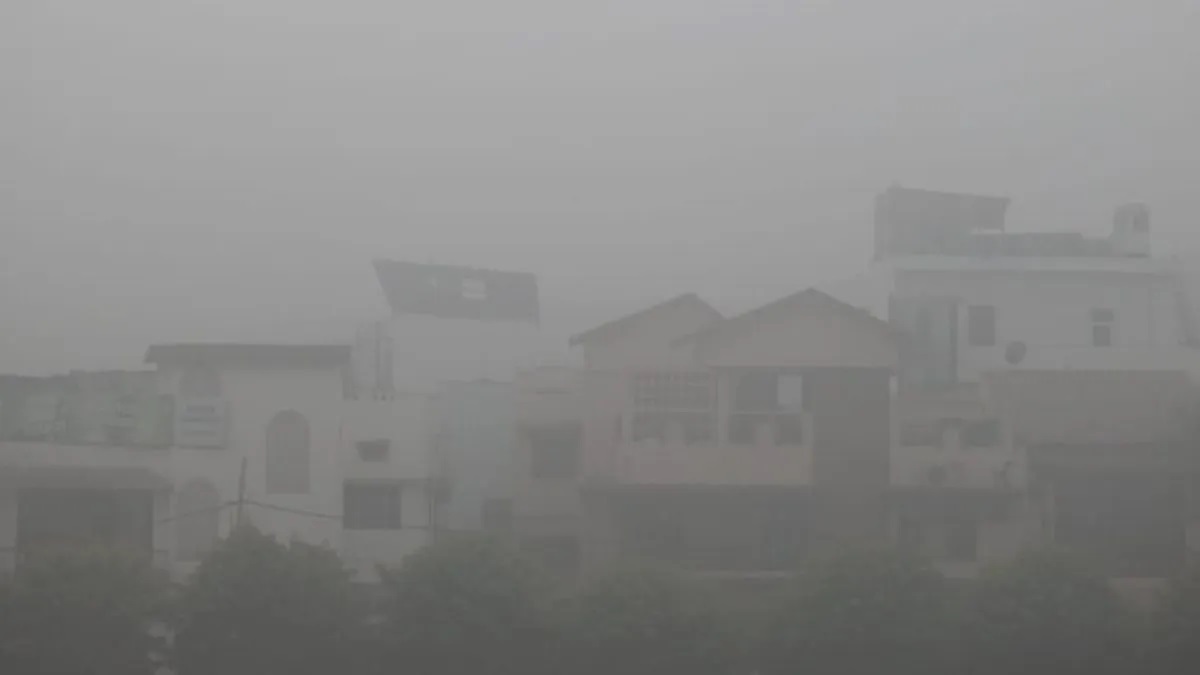 agra weather update alert for dense fog