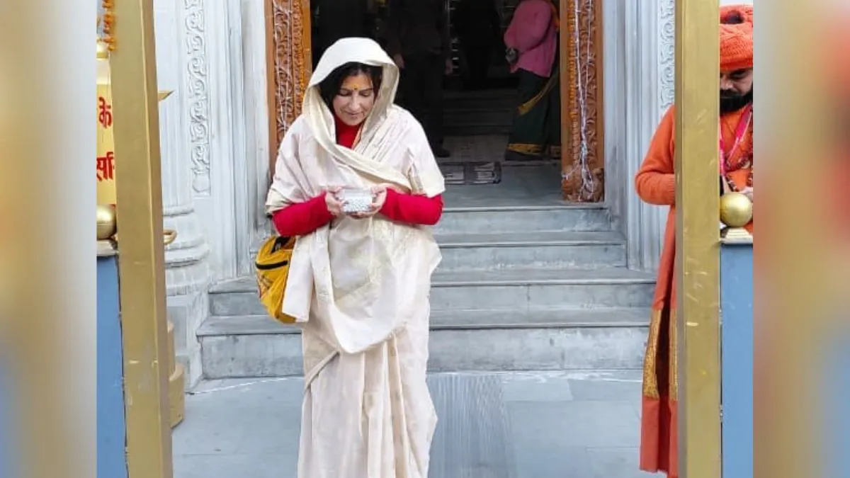 ब्राजील से उत्तराखंड आई तीर्थयात्री, साड़ी पहन व नंगे पैर पूरी की शीतकालीन यात्रा; बोलीं- यहां मिली आत्मशांति