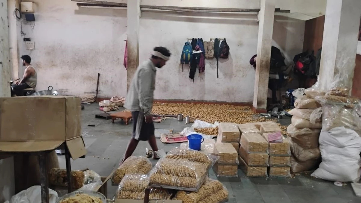 indore gazak factory sealed after raid