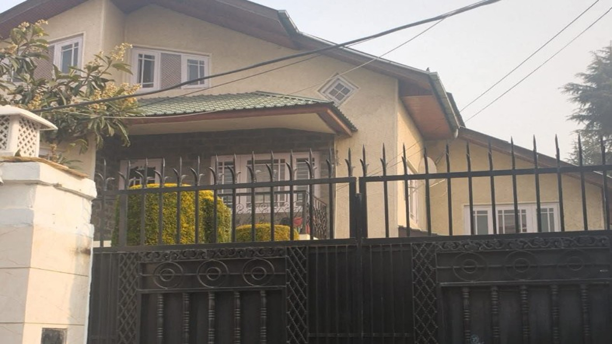 budgam homestay owner booked for hiding foreign guest