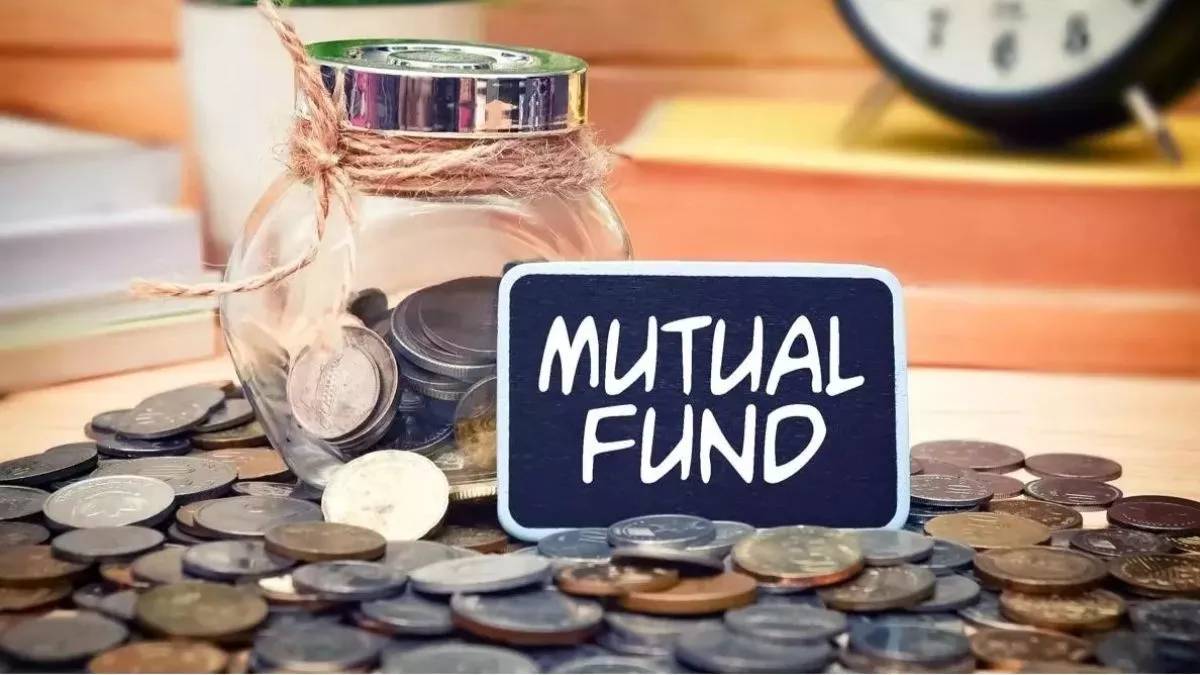 mutual funds aum crossed rs80 lakh crore in november 2025 sip inflows also saw a surge check amfi data