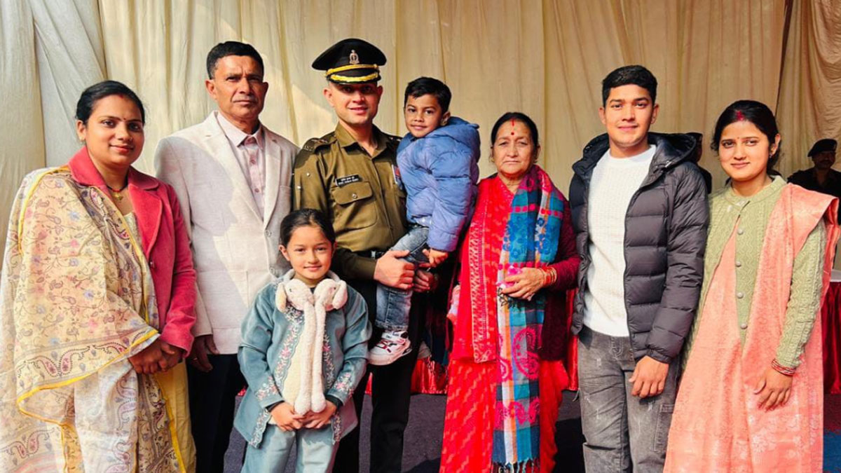 sunil from bageshwar became a lieutenant achieved his goal in the fourth attempt