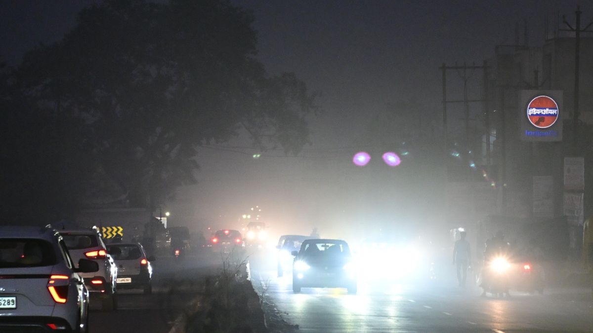 bareilly extreme fog zero visibility halts traffic cold wave minimum 7 c aqi impact